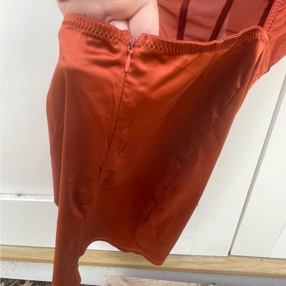 Dress - Picture 6 of 8